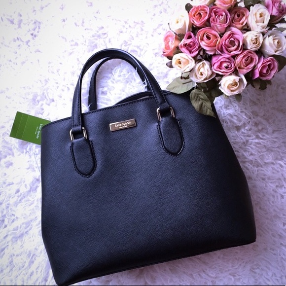 kate spade Handbags - NWT • Gorgeous KATE SPADE ♠️ Black Handbag